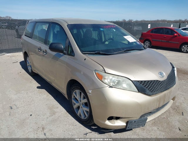 2014 TOYOTA SIENNA 5TDZK3DCXES477319