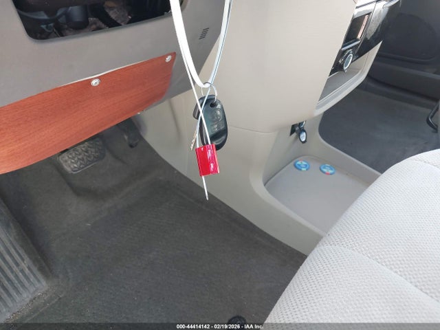 2014 TOYOTA SIENNA 5TDZK3DCXES477319 Photo 10