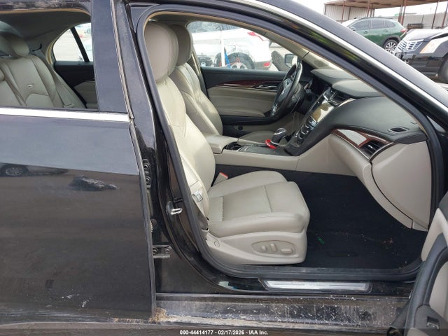 Продажа на аукционе авто 2015 Cadillac Cts Luxury, vin: 1G6AR5S35F0131824, номер лота: 44414177