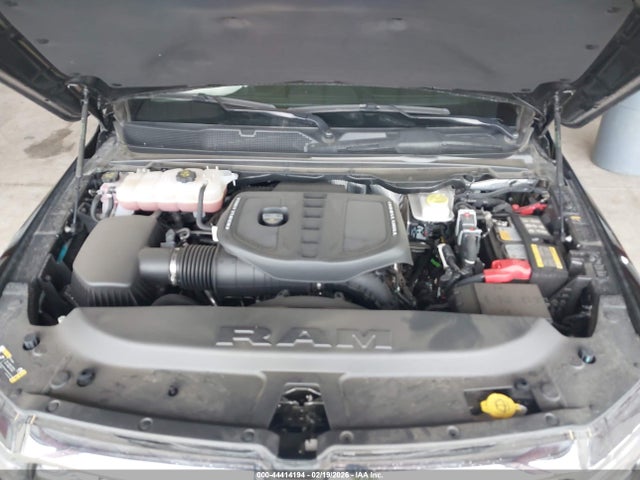 2025 RAM 1500 1C6SRFHP3SN586354 Photo 9