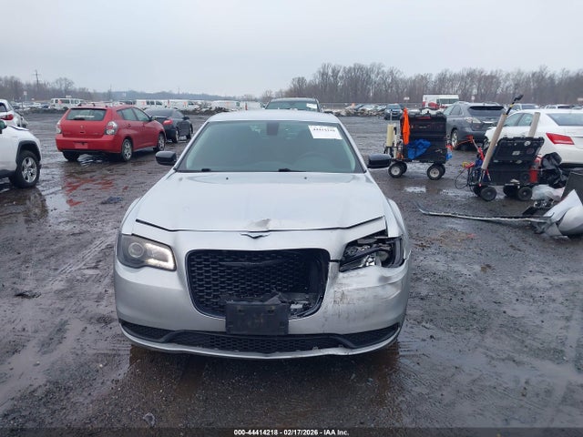 44414218 :رقم المزاد ، 2C3CCAAG1LH202999 vin ، 2020 Chrysler 300 Touring مزاد بيع