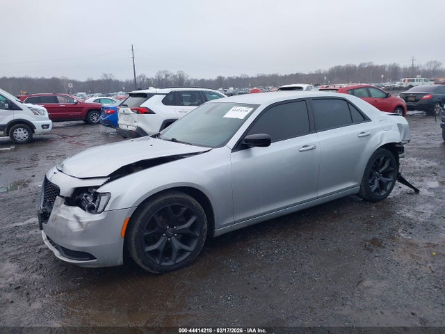 44414218 :رقم المزاد ، 2C3CCAAG1LH202999 vin ، 2020 Chrysler 300 Touring مزاد بيع