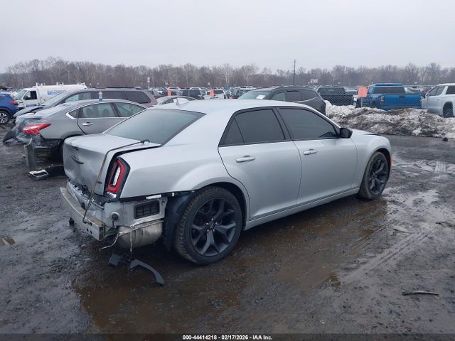44414218 :رقم المزاد ، 2C3CCAAG1LH202999 vin ، 2020 Chrysler 300 Touring مزاد بيع