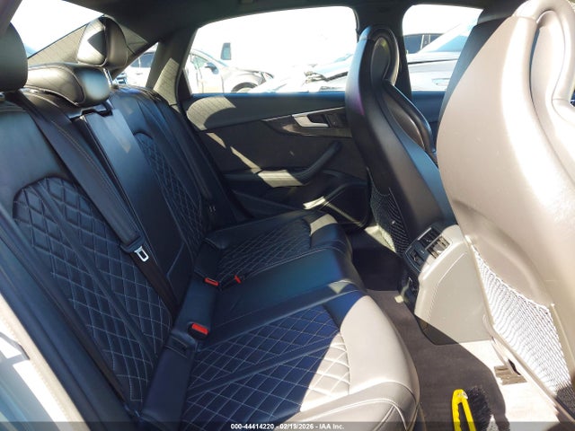 2019 AUDI S4 WAUC4AF42KA058669 Photo 7