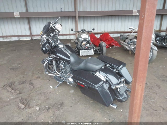 2013 HARLEY-DAVIDSON FLHX 1HD1KBM14DB622493 Photo 2