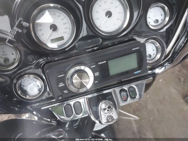 2013 HARLEY-DAVIDSON FLHX 1HD1KBM14DB622493 Photo 6