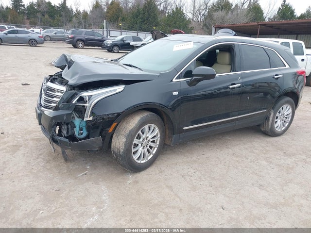 2017 CADILLAC XT5 1GYKNARS5HZ135996 Photo 1