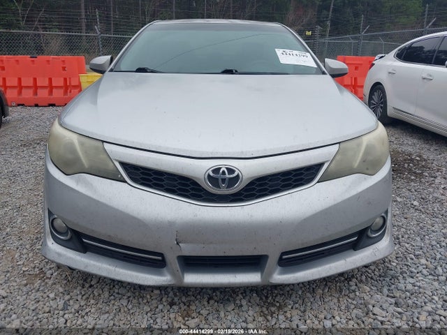 4T1BF1FK0EU736731 Toyota CAMRY SE
