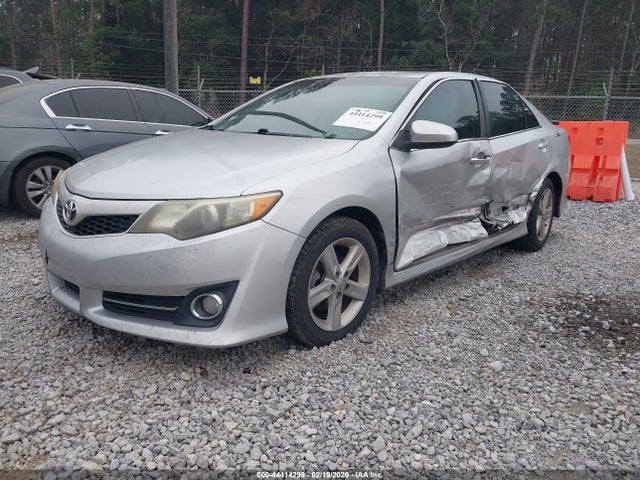 4T1BF1FK0EU736731 Toyota CAMRY SE