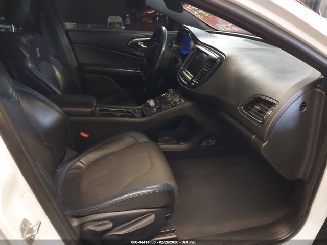 Продаж на аукціоні авто 2015 Chrysler 200 S, vin: 1C3CCCBG0FN505200, номер лоту: 44414303