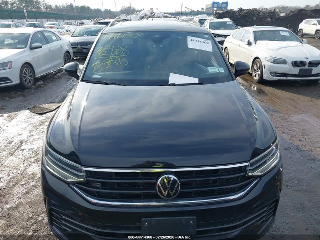 Продажа на аукционе авто 2023 Volkswagen Tiguan 2.0t Se R-line Black, vin: 3VV8B7AX1PM008103, номер лота: 44414368