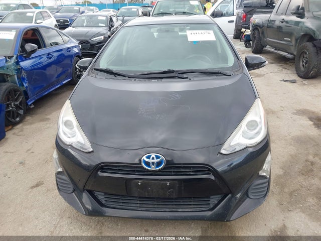 JTDKDTB39G1130093 Toyota Prius C Two