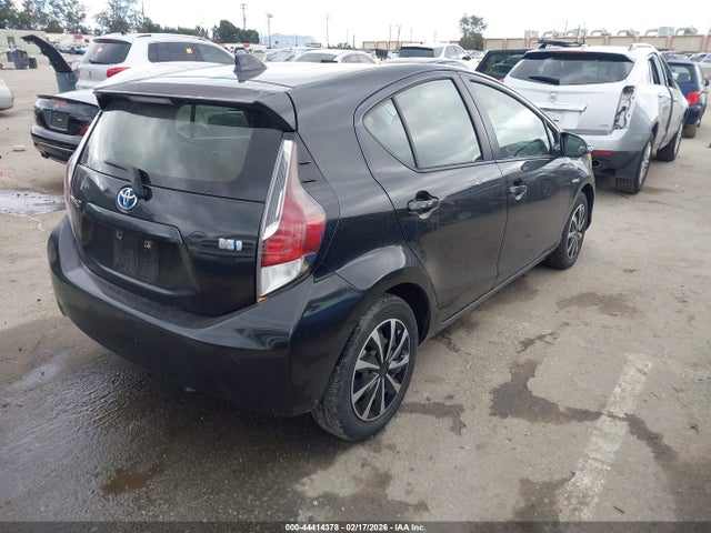 JTDKDTB39G1130093 Toyota Prius C Two