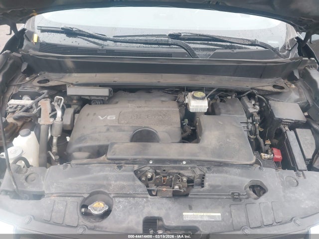44414400 :رقم المزاد ، 5N1DR2MM1HC619678 vin ، 2017 Nissan Pathfinder Sl مزاد بيع