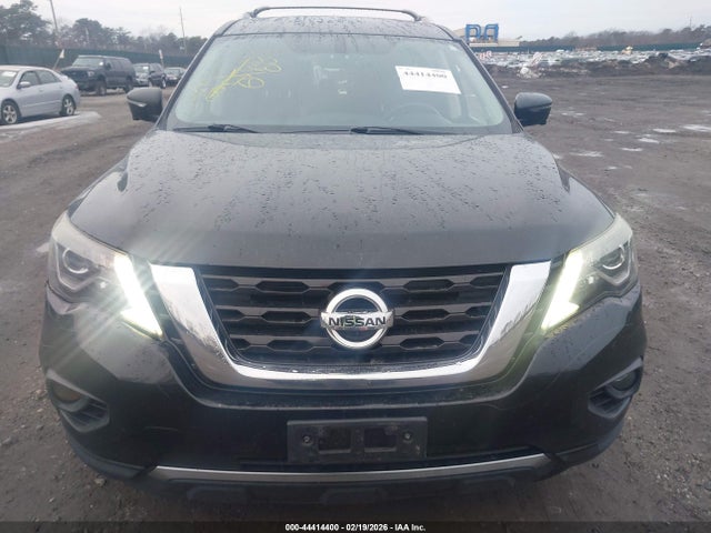44414400 :رقم المزاد ، 5N1DR2MM1HC619678 vin ، 2017 Nissan Pathfinder Sl مزاد بيع