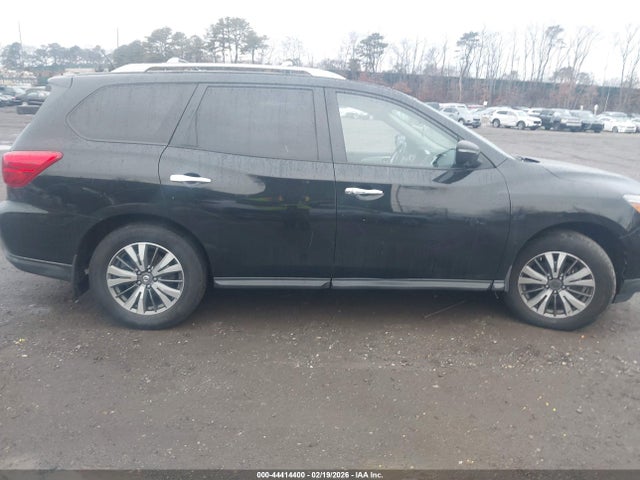 44414400 :رقم المزاد ، 5N1DR2MM1HC619678 vin ، 2017 Nissan Pathfinder Sl مزاد بيع