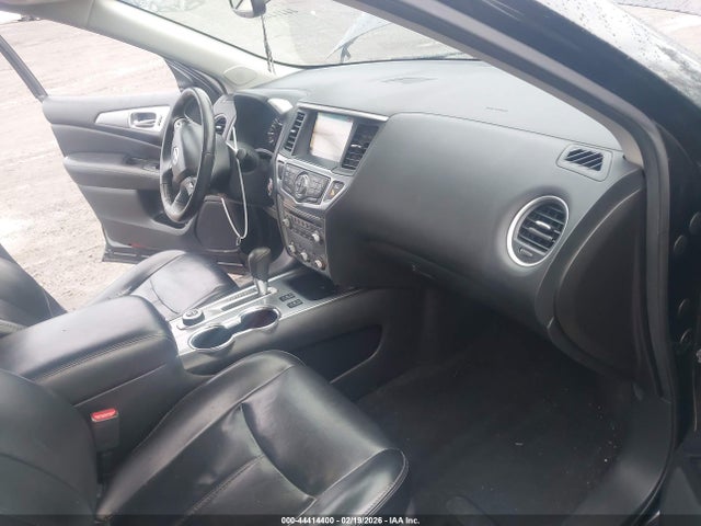 44414400 :رقم المزاد ، 5N1DR2MM1HC619678 vin ، 2017 Nissan Pathfinder Sl مزاد بيع