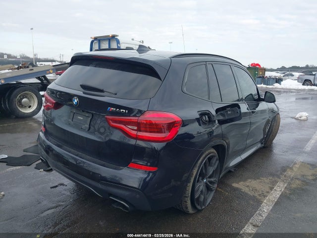 2018 BMW X3 5UXTS3C54J0Y97758 Photo 3
