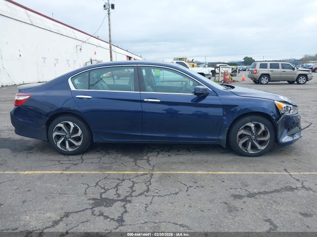 Продажа на аукционе авто 2017 Honda Accord Ex-l, vin: 1HGCR2F85HA124672, номер лота: 44414441