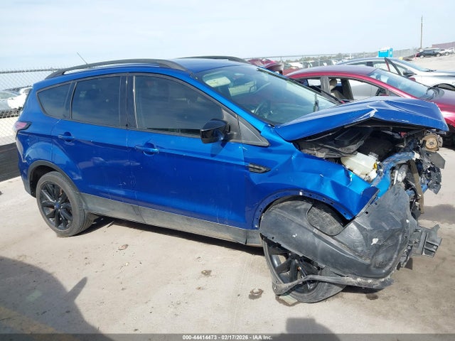 44414473 :رقم المزاد ، 1FMCU0GD6JUD28863 vin ، 2018 Ford Escape Se مزاد بيع