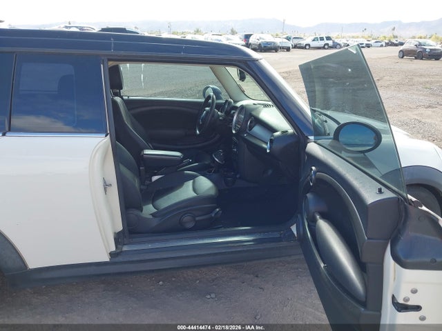2013 MINI CLUBMAN WMWZF3C54DT491513 Photo 4