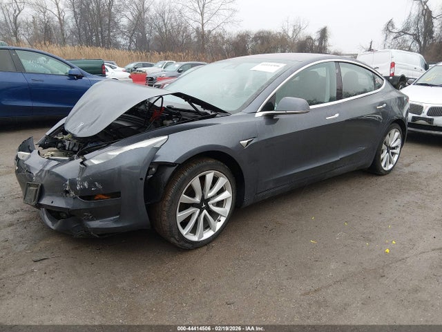 2018 TESLA MODEL 3 5YJ3E1EB3JF132784 Photo 1