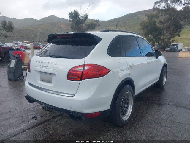 2013 PORSCHE CAYENNE WP1AF2A24DLA23802 Photo 3