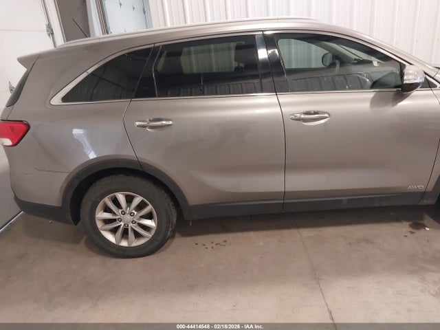 5XYPGDA37HG250352 KIA Sorento 2.4l Lx