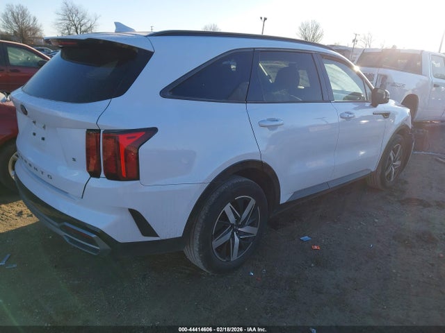 2021 KIA SORENTO 5XYRL4LC6MG020930 Photo 3