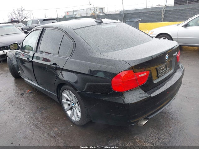 2011 Bmw 328i მანქანა იყიდება აუქციონზე, vin: WBAPH5G58BNN59014, აუქციონის ნომერი: 44414643