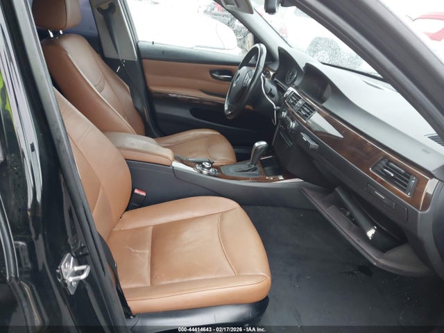2011 Bmw 328i მანქანა იყიდება აუქციონზე, vin: WBAPH5G58BNN59014, აუქციონის ნომერი: 44414643