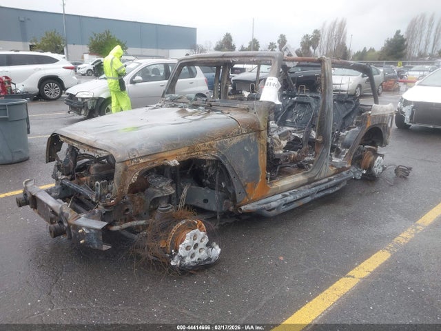 1C4HJWDG1EL297523 Jeep Wrangler Unlimited Sport