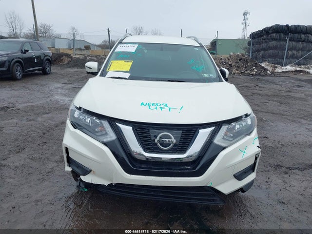 5N1AT2MV8HC888127 Nissan ROGUE SV