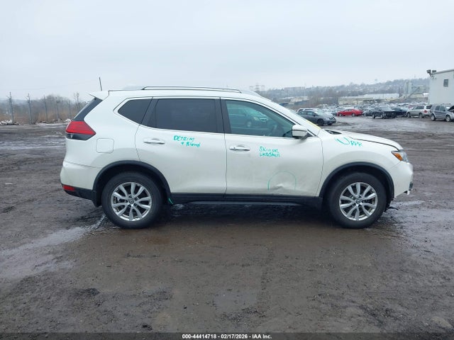 5N1AT2MV8HC888127 Nissan ROGUE SV