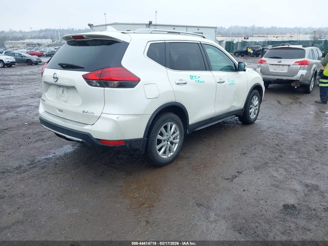 5N1AT2MV8HC888127 Nissan ROGUE SV