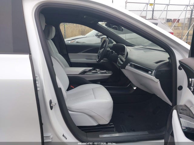 2024 CADILLAC LYRIQ 1GYKPTRL0RZ100248 Photo 4