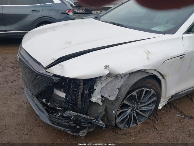 2024 CADILLAC LYRIQ 1GYKPTRL0RZ100248 Photo 5