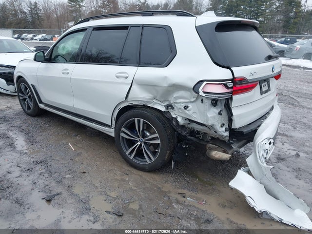 2022 BMW X7 5UXCW2C08N9K86717 Photo 2