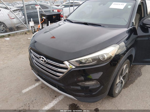KM8J33A26HU378112 Hyundai Tucson Limited