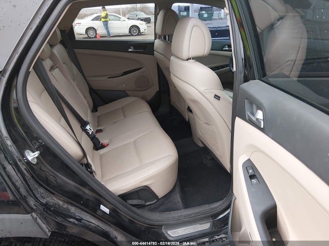 KM8J33A26HU378112 Hyundai Tucson Limited