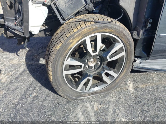 1GNSKCKJ7KR207369 Chevrolet Tahoe Premier
