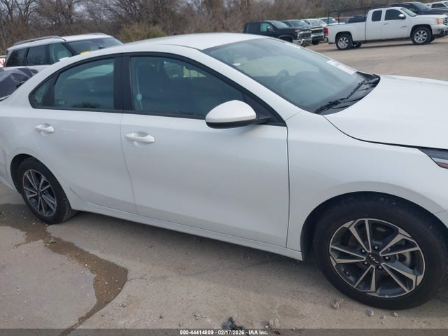 3KPF24AD1RE765767 KIA Forte Lxs