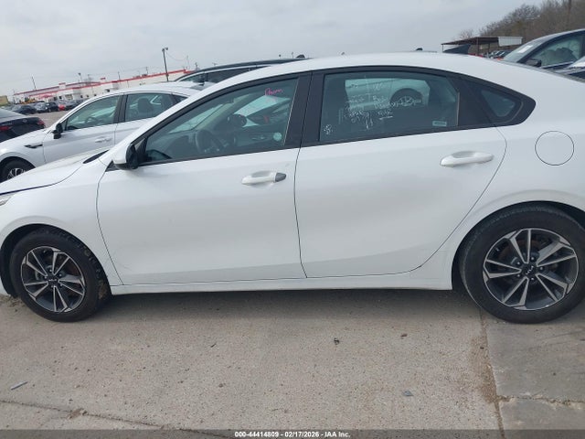 3KPF24AD1RE765767 KIA Forte Lxs