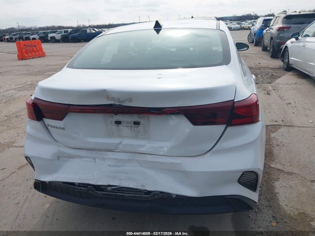 3KPF24AD1RE765767 KIA Forte Lxs