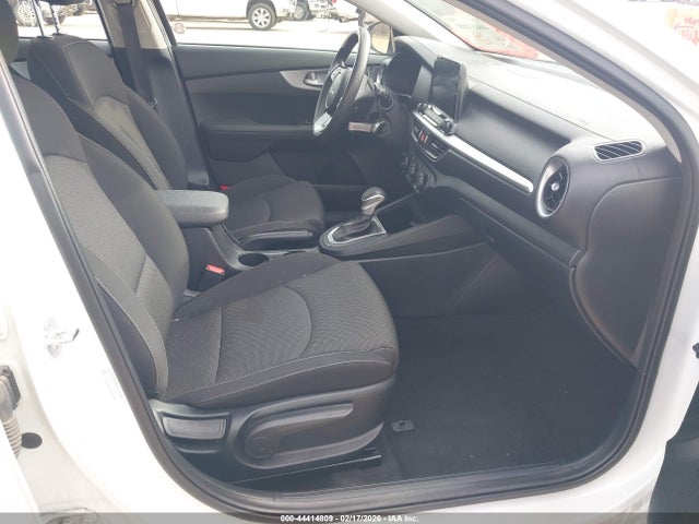 3KPF24AD1RE765767 KIA Forte Lxs