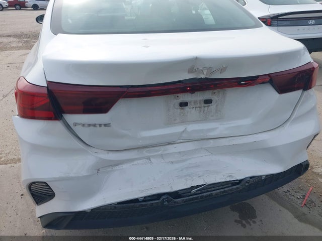 3KPF24AD1RE765767 KIA Forte Lxs