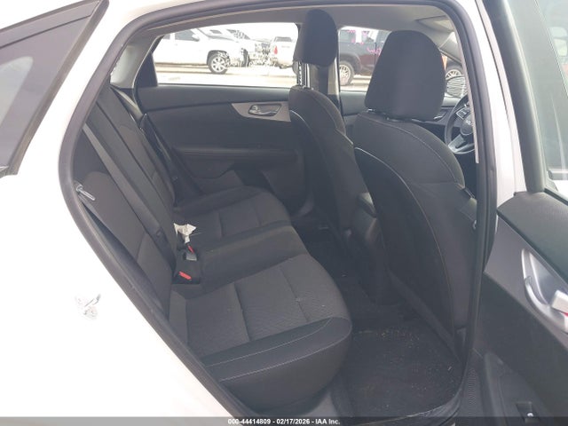 3KPF24AD1RE765767 KIA Forte Lxs