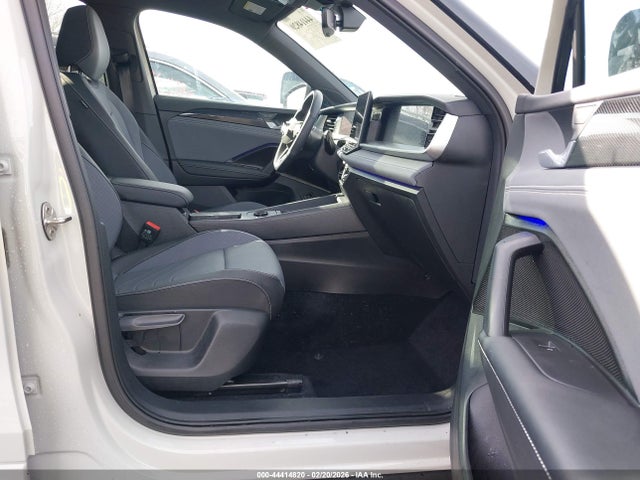 44414820 :رقم المزاد ، 3VVGR7RM8SM007346 vin ، 2025 Volkswagen Tiguan 2.0t Se R-line Black مزاد بيع