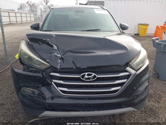 44414860 :رقم المزاد ، KM8J33A25HU583081 vin ، 2017 Hyundai Tucson Sport مزاد بيع