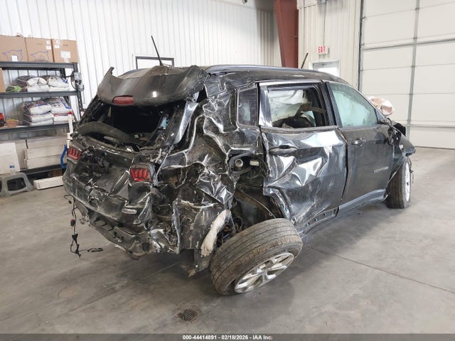 Jeep Compass Latitude 4x4 2024 3C4NJDBN0RT124305 Image 17